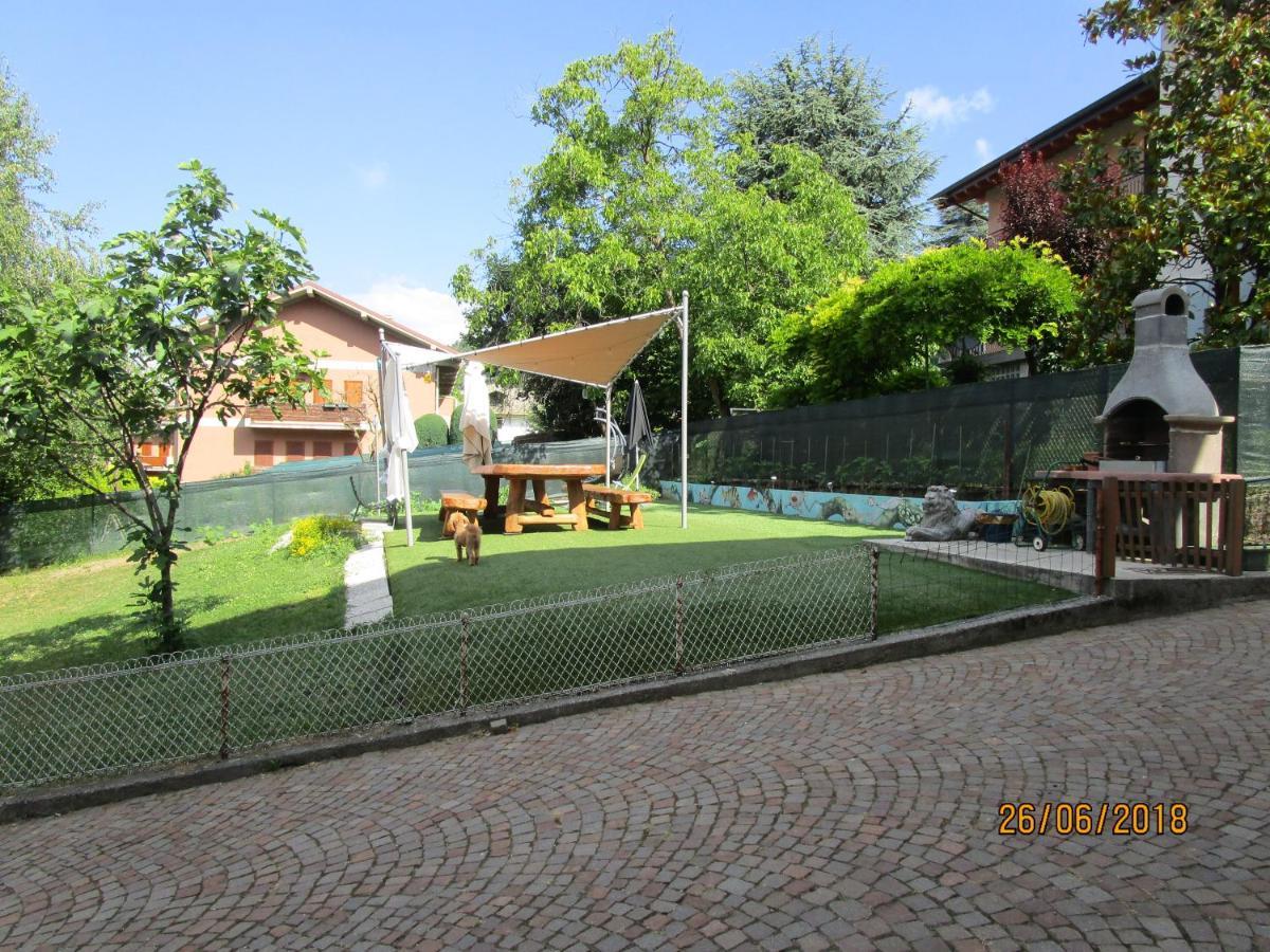 Rainbow House Apartment Esino Lario Bagian luar foto