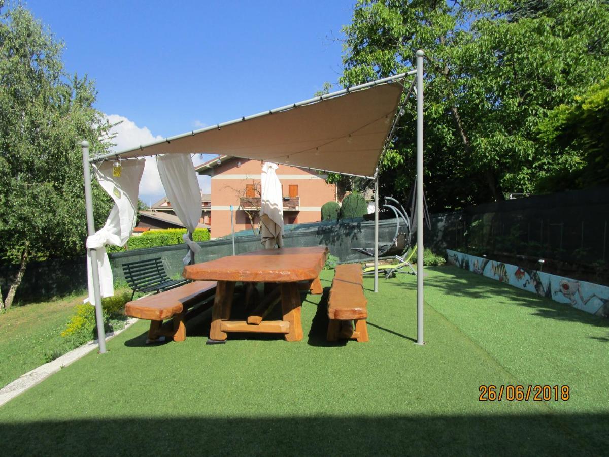 Rainbow House Apartment Esino Lario Bagian luar foto