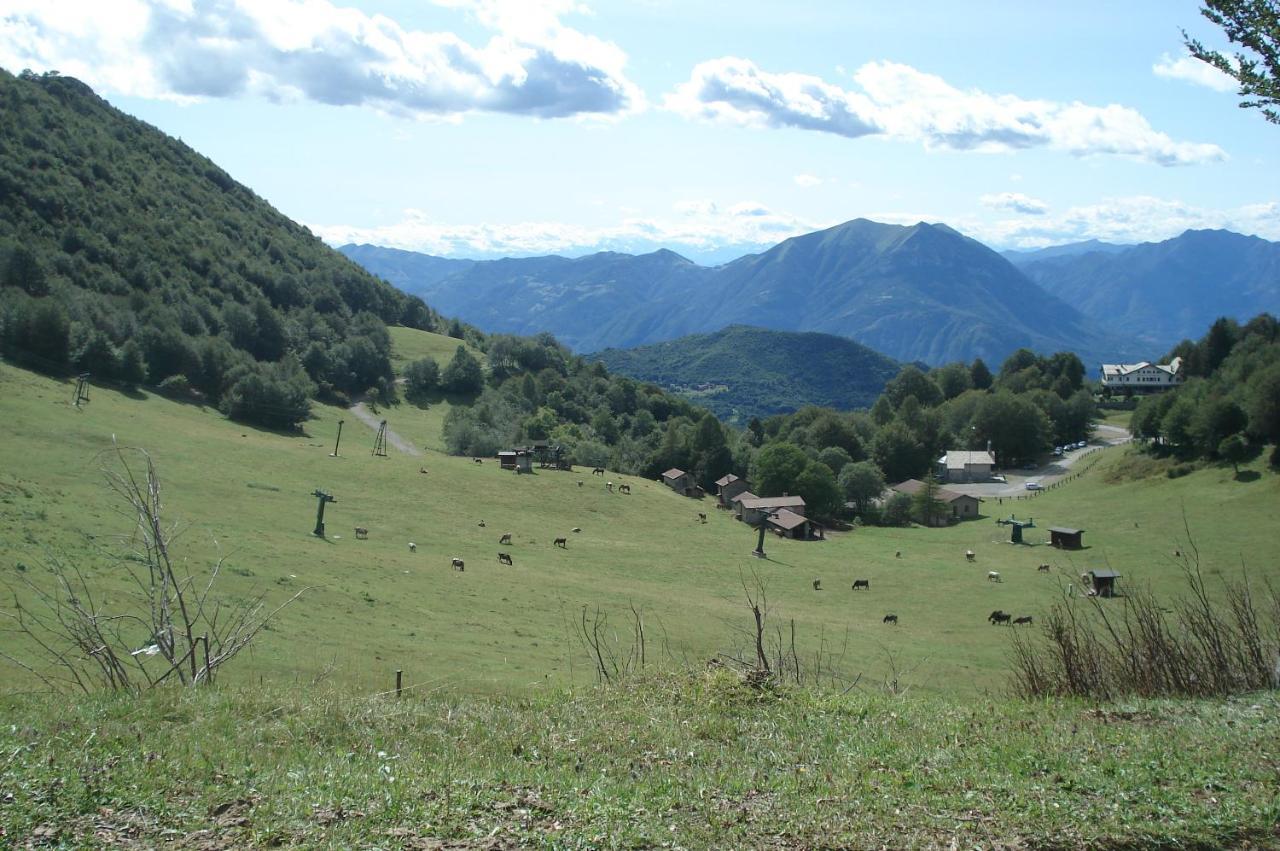 Rainbow House Apartment Esino Lario Bagian luar foto