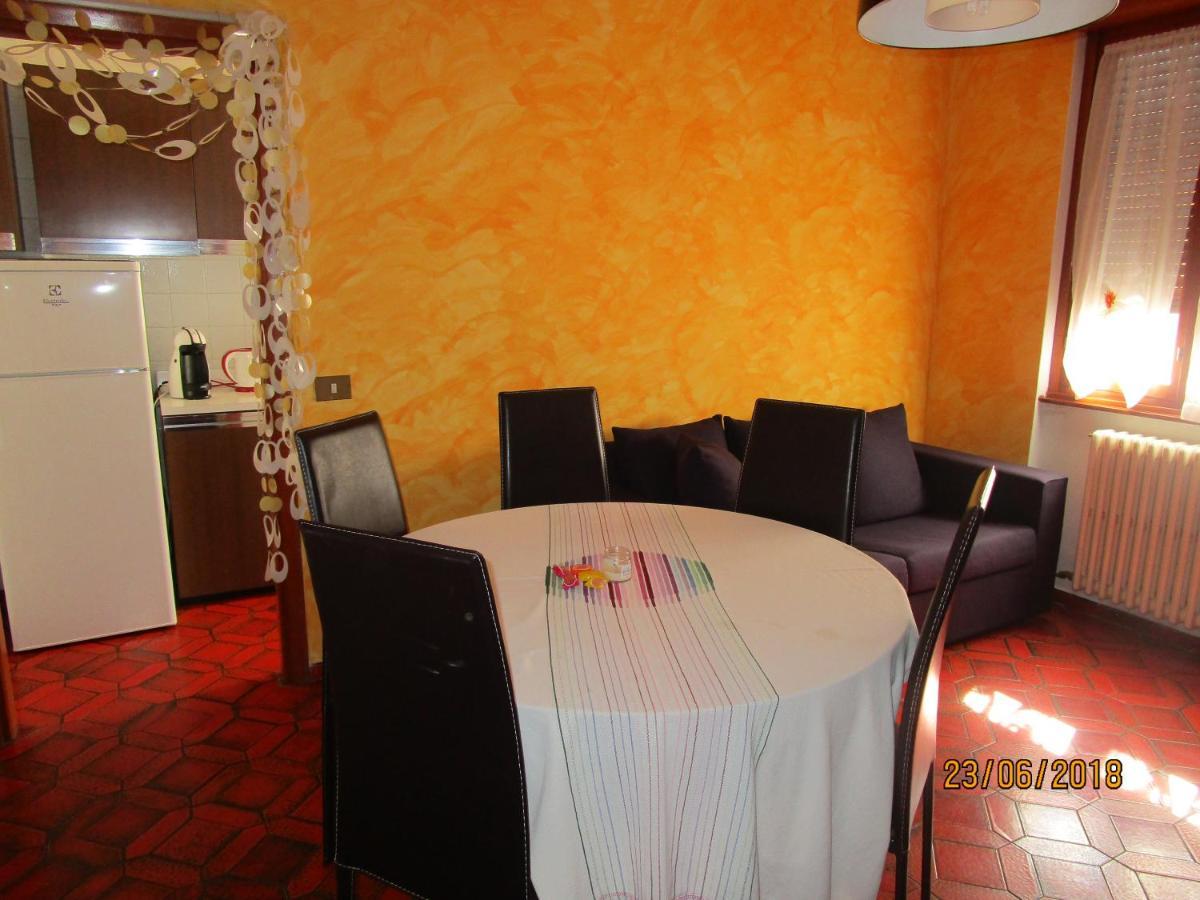 Rainbow House Apartment Esino Lario Bagian luar foto