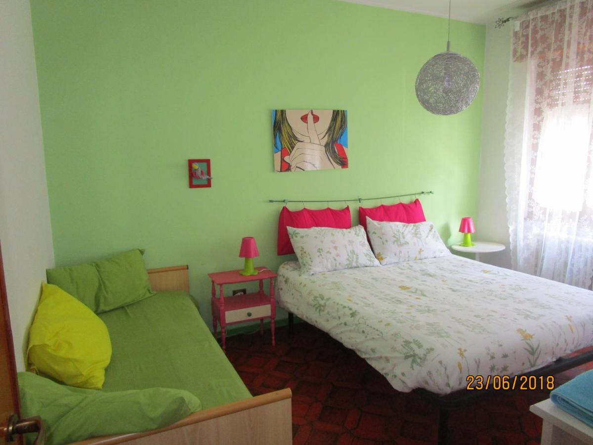 Rainbow House Apartment Esino Lario Bagian luar foto